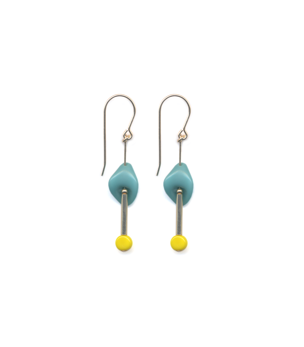 E1820 Turquoise Lily Earrings
