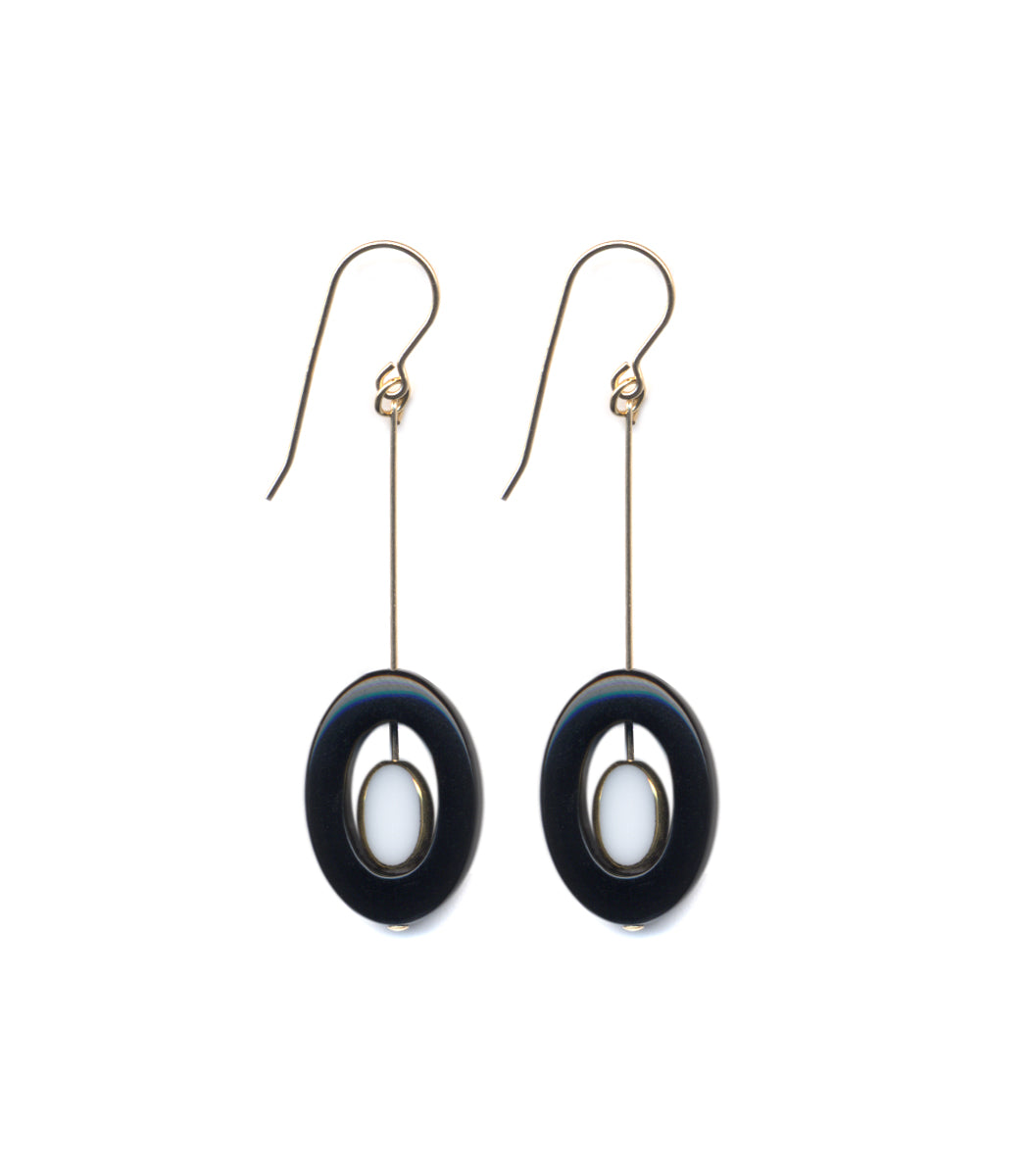 E1754 White and Black Oval Peep Earrings