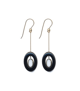 E1754 White and Black Oval Peep Earrings