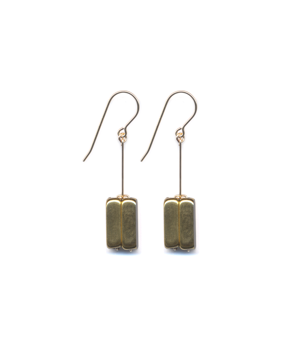 E1831 Gold Box Drop – Color: Gold Earrings