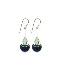 E1898 Offering Drop in Aqua Earrings