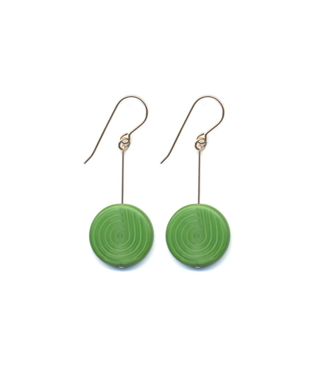 E1918 Green Swirl Earrings