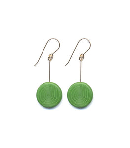 E1918 Green Swirl Earrings