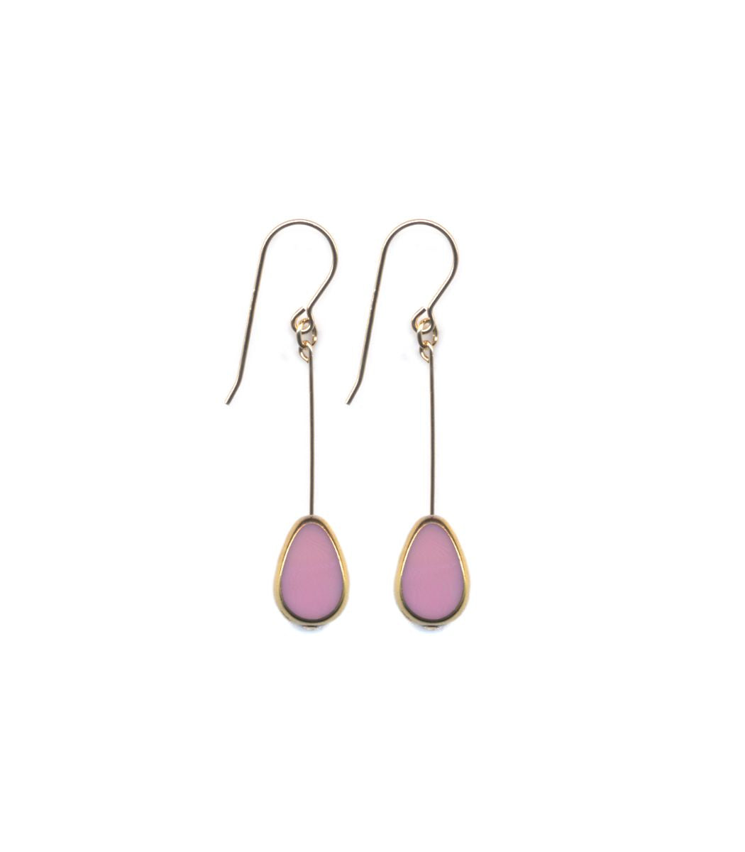 E1926 Pink Petal Earrings