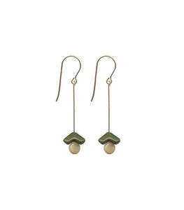 E1788 Green Hat with Cream Earrings